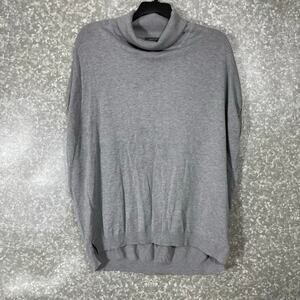 Suzy Shier Women's Gray Oversized Short Sleeve Turtleneck Sweater - Size Medium